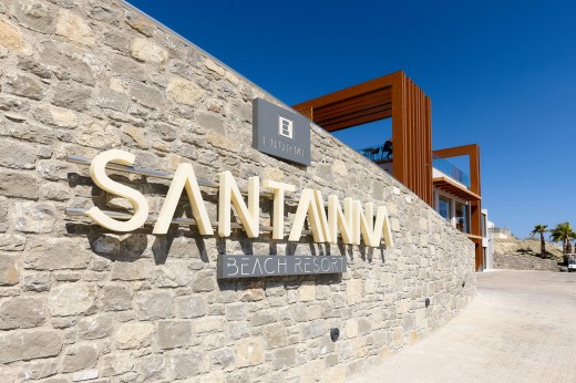 Enorme Santanna Beach Hotel