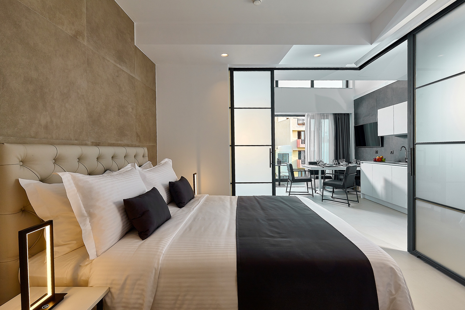 City Lion Apartments & Lofts-8