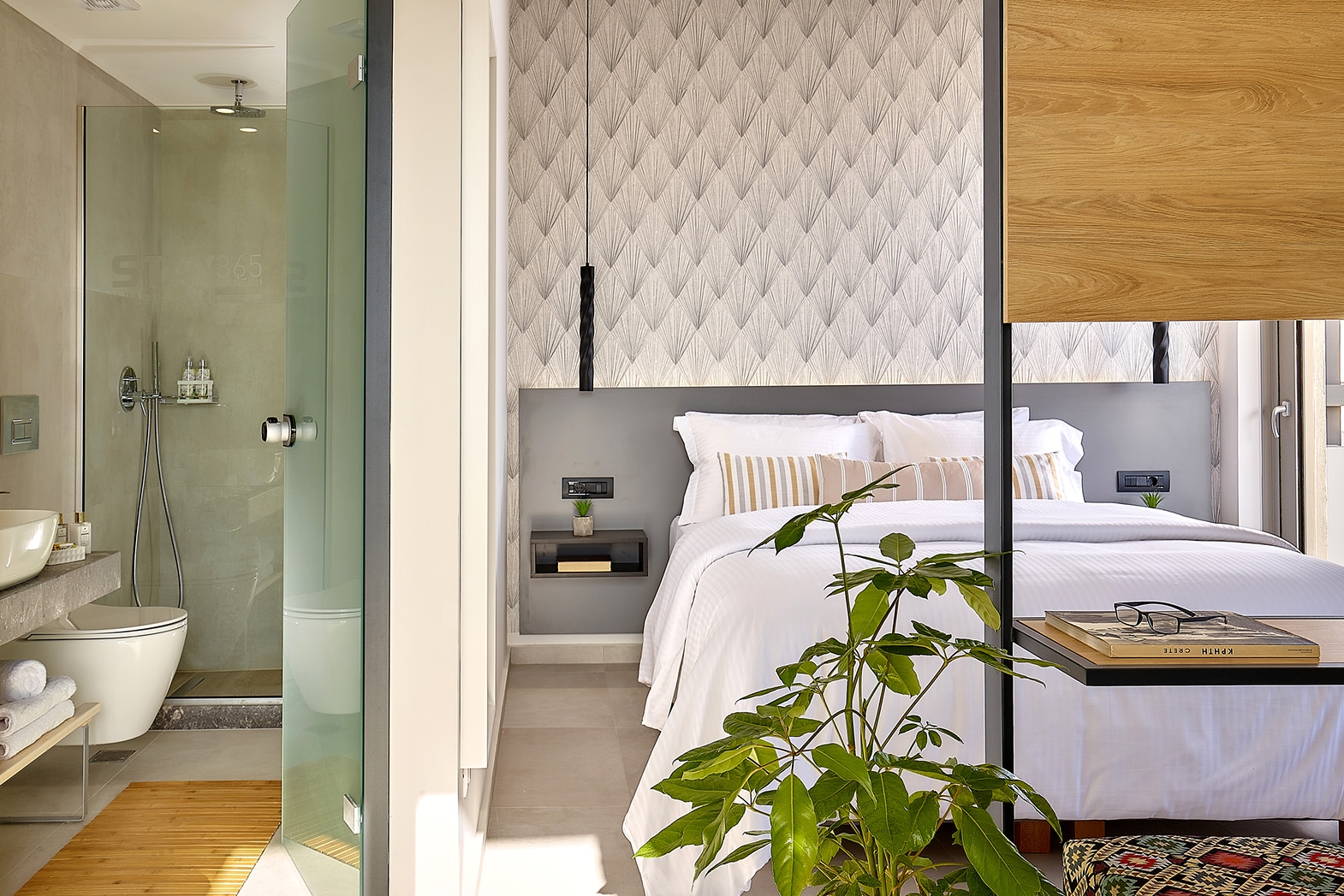 Stay 365 Apart - Hotel-10