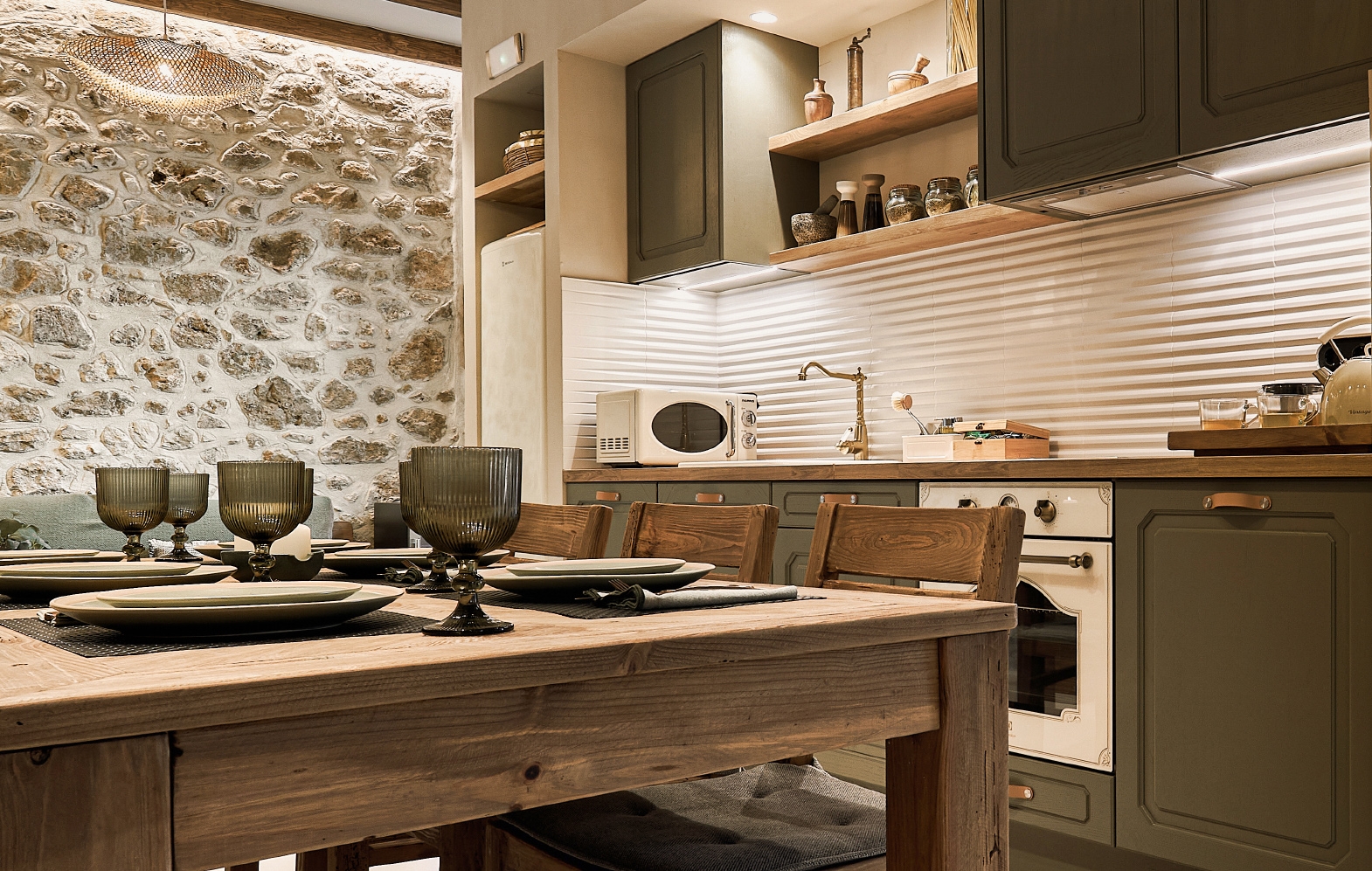 Luxury boutique home-9