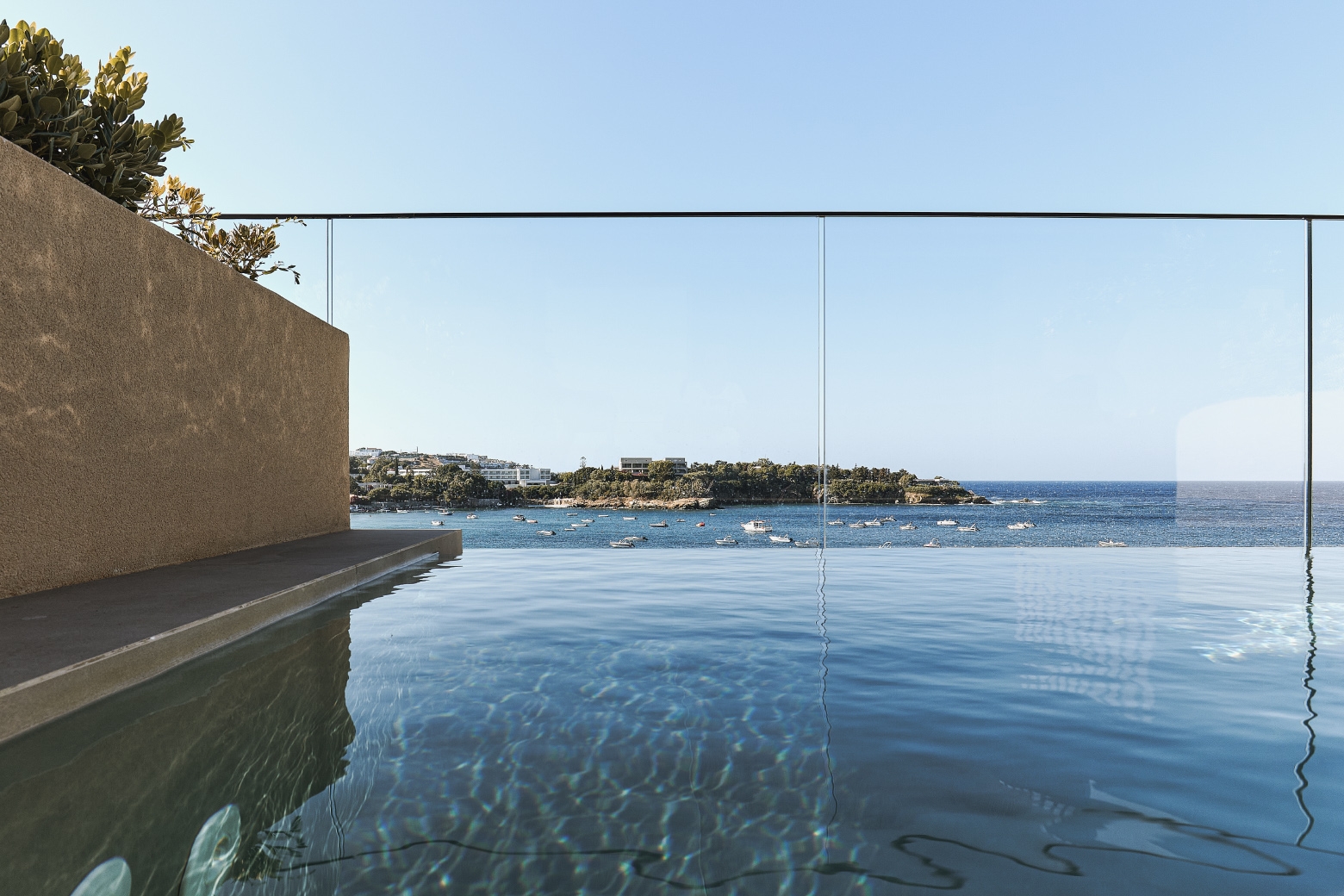 Castello Infinity Suites-4