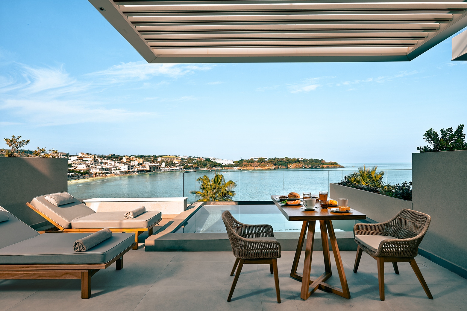 Castello Infinity Suites-5